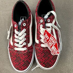 VANS “OFF THE WALL” LOGO - BOYS SHOES - SIZE 13